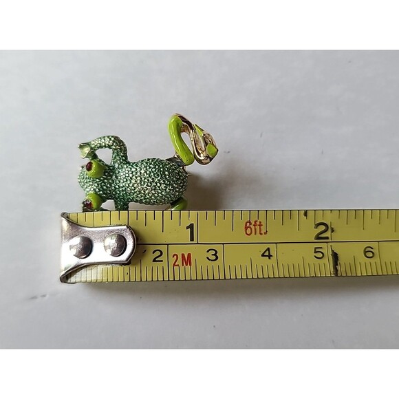 Frog Shaped Enamel and Rhinestone Gold Tone Brooch Articulated Vintage - Picture 9 of 10